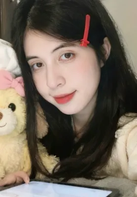 Meow from Vietnam, ready to talk to strangers in a random video chat on ChatPig