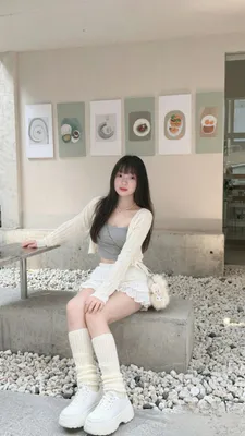 Linnaa from Vietnam, ready to talk to strangers in a random video chat on ChatPig